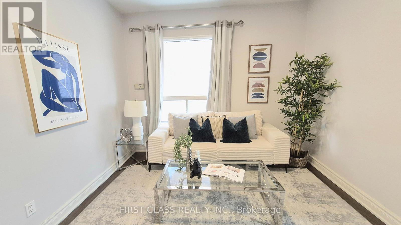 356 Wallace Avenue, Toronto, Ontario  M6P 3P2 - Photo 6 - W13028384