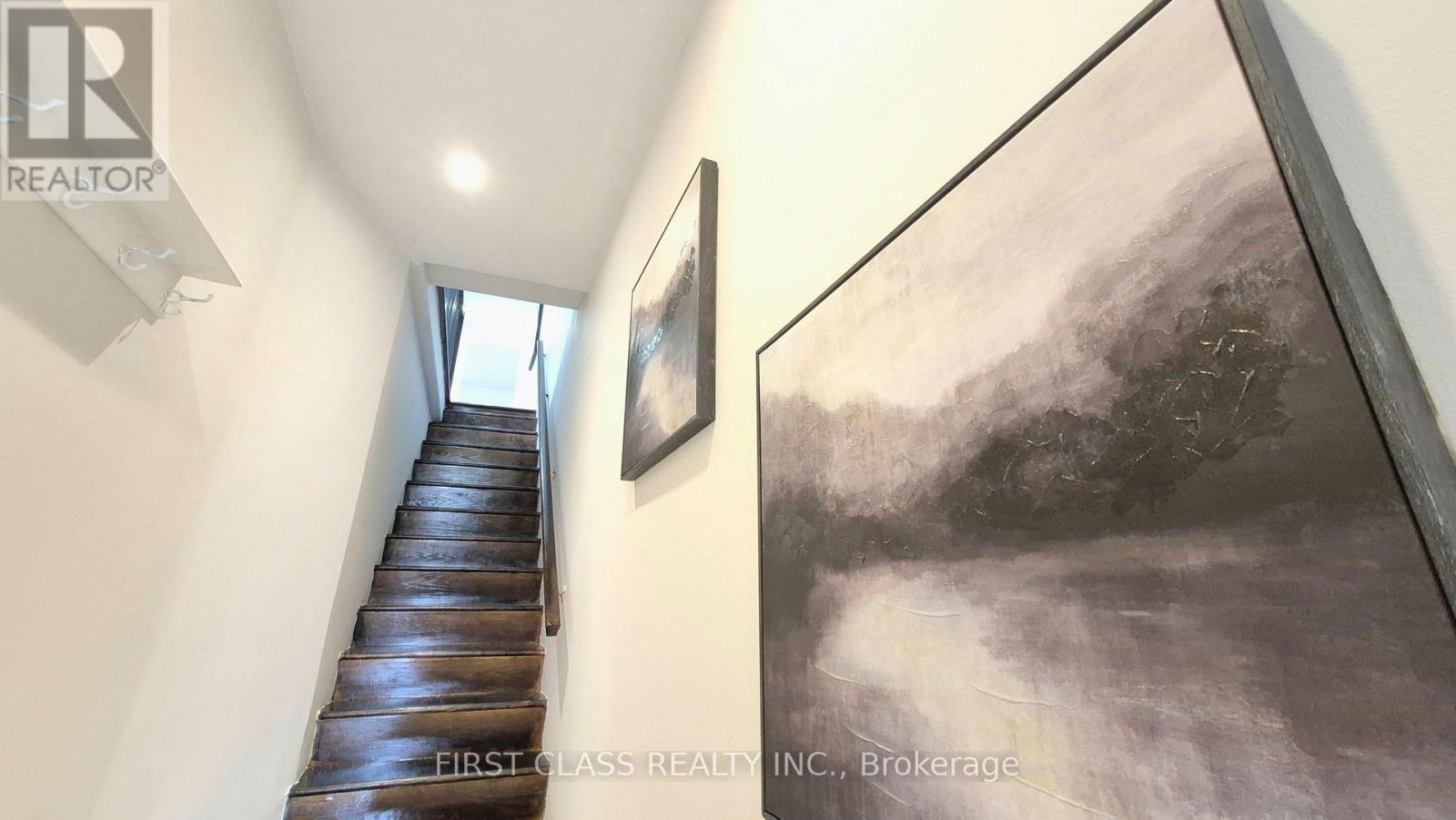 356 Wallace Avenue, Toronto, Ontario  M6P 3P2 - Photo 15 - W13028384