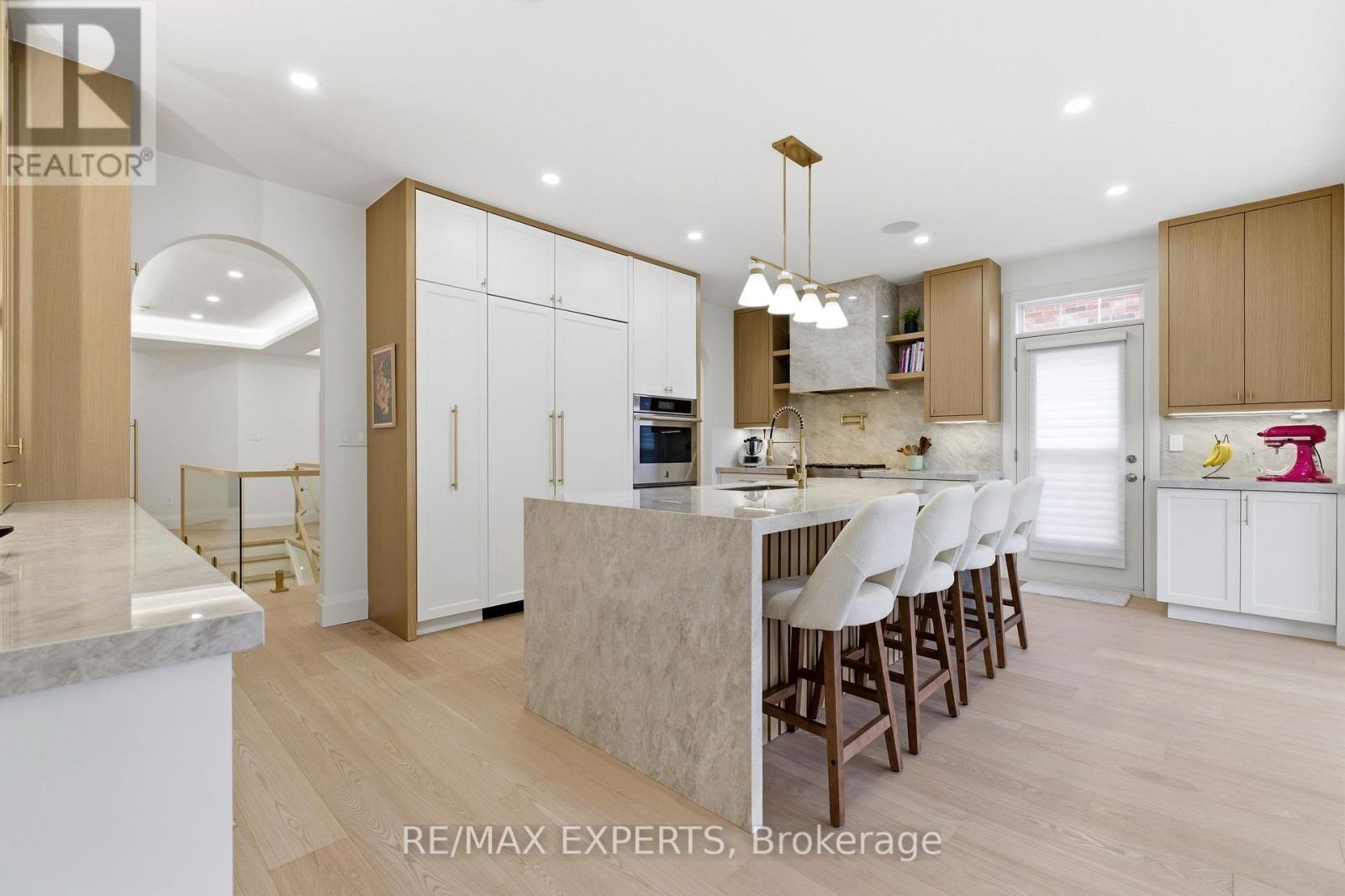 12 Valley Point Crescent, King, Ontario  L7B 0B7 - Photo 14 - N13150676