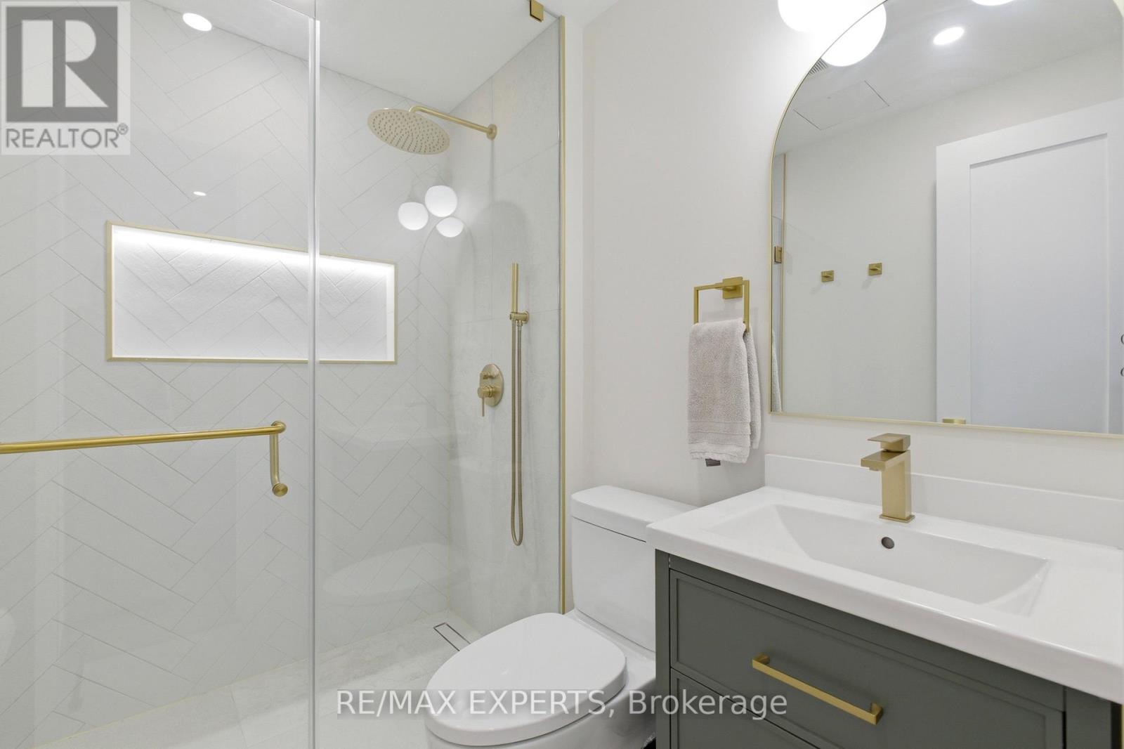 12 Valley Point Crescent, King, Ontario  L7B 0B7 - Photo 42 - N13150676