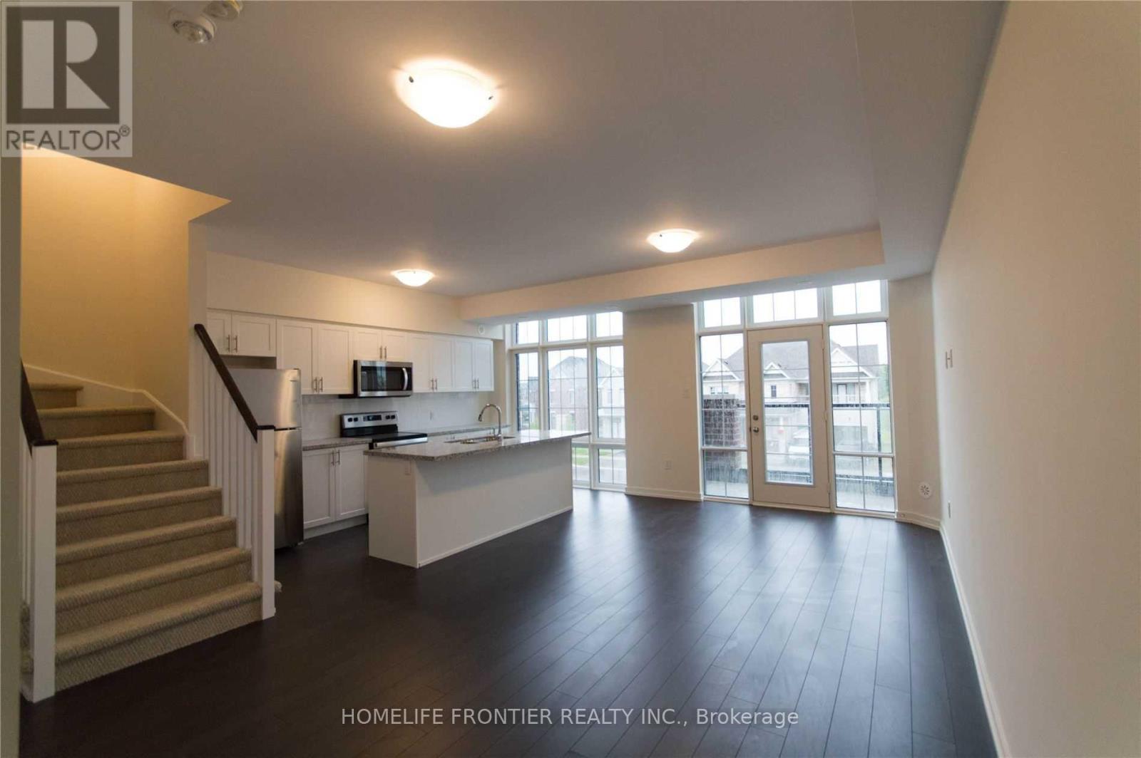 415 - 1 Whitaker Way, Whitchurch-Stouffville, Ontario  L4A 4T4 - Photo 2 - N13150690