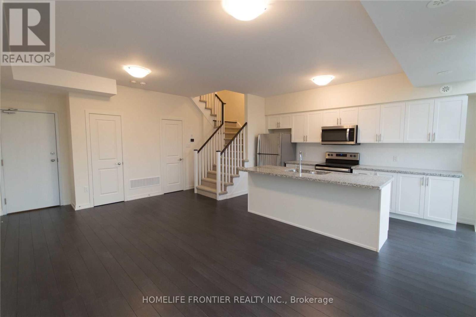 415 - 1 Whitaker Way, Whitchurch-Stouffville, Ontario  L4A 4T4 - Photo 3 - N13150690