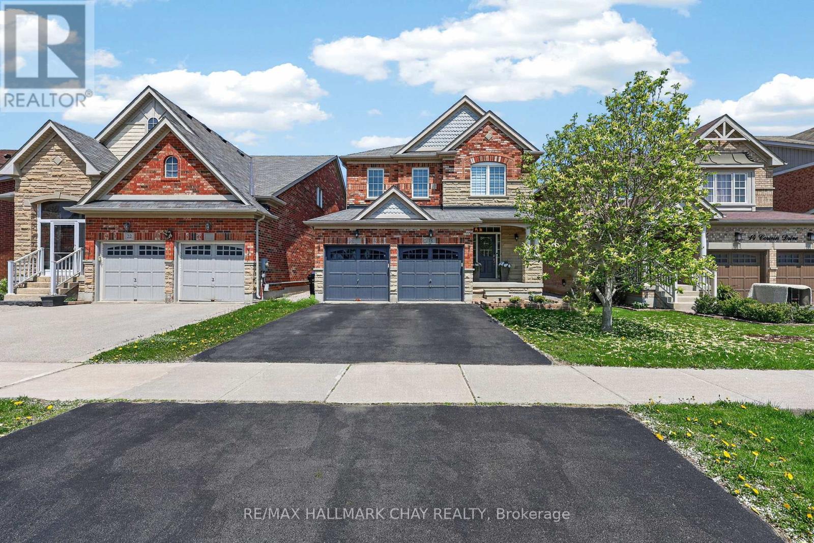 18 Corwin Drive, Bradford West Gwillimbury (Bradford), Ontario  L3Z 0E7 - Photo 3 - N13150750