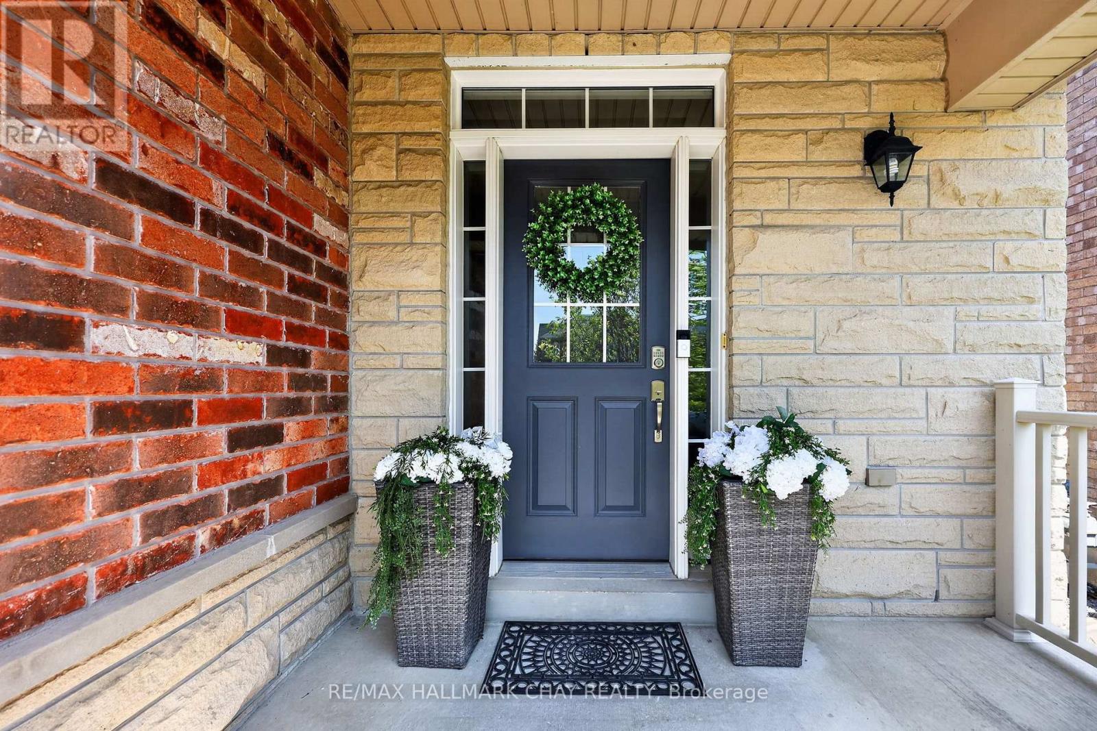 18 Corwin Drive, Bradford West Gwillimbury (Bradford), Ontario  L3Z 0E7 - Photo 4 - N13150750