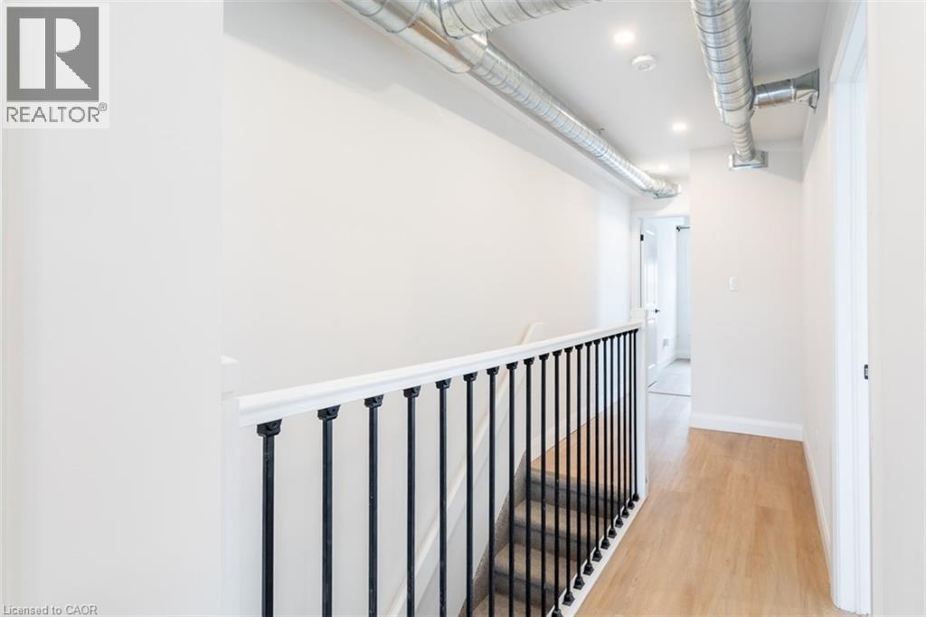 115 Catharine Street N Unit# 2, Hamilton, Ontario  L8R 1J5 - Photo 3 - 40829188