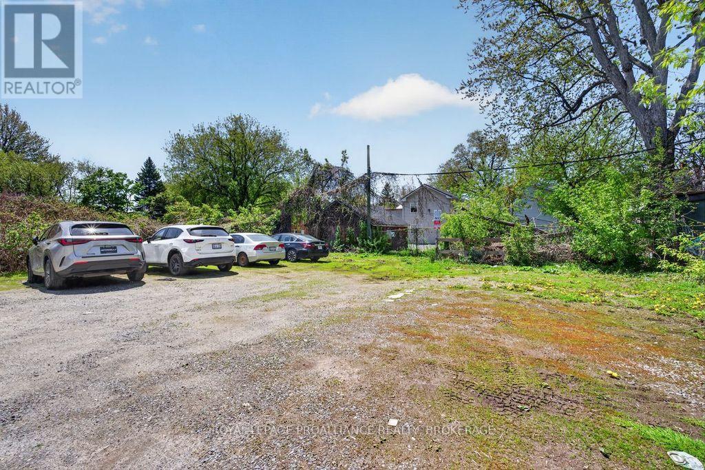 230-228-226 University Avenue E, Kingston, Ontario  K7L 3P6 - Photo 8 - X13150882