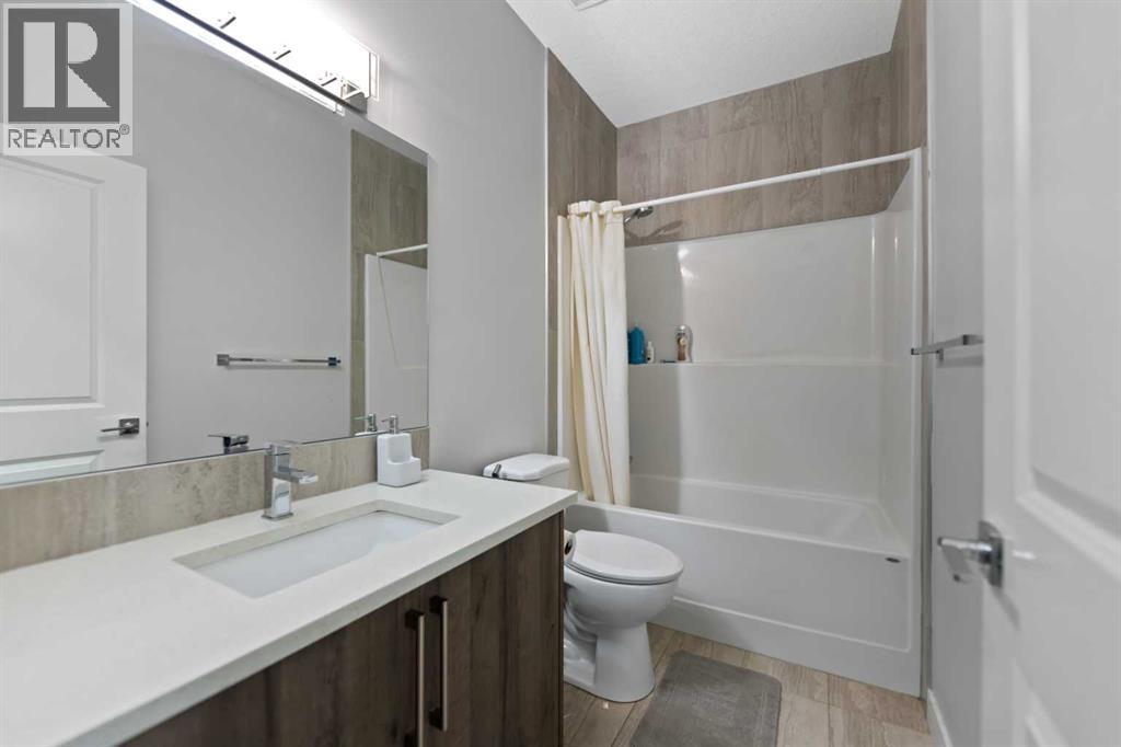 439 Bayview Way SW, Airdrie, Alberta  T4B 0R7 - Photo 8 - A2304801