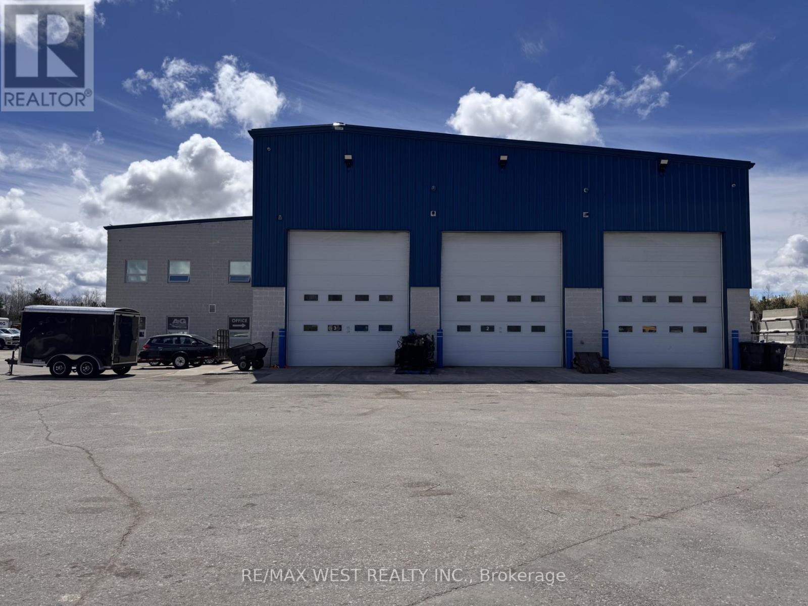 21 Bertram Industrial Parkway, Springwater, Ontario  L9X 1L1 - Photo 1 - S13150702