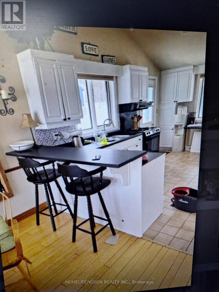 225 Eight Mile Point Road Se, Oro-Medonte, Ontario L3V 0K2 - Photo 5 - S13150824
