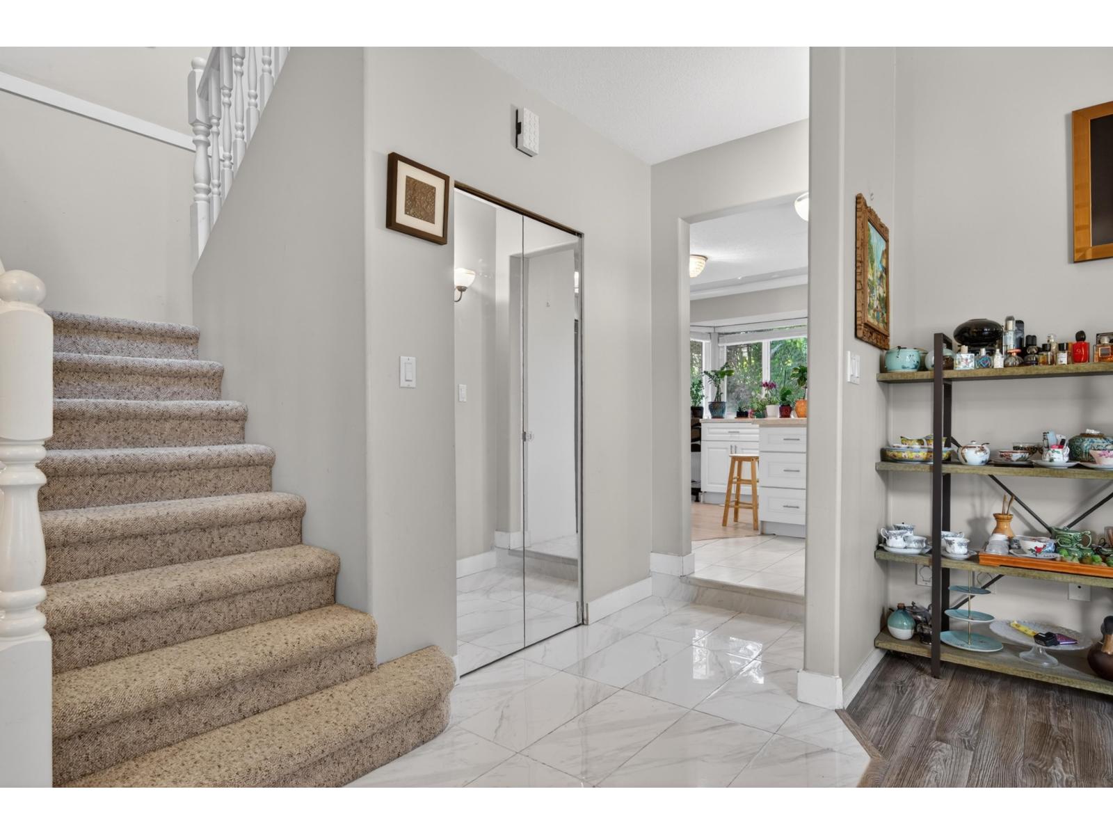 9465 164 Street, Surrey, British Columbia  V4N 3C8 - Photo 2 - R3125241