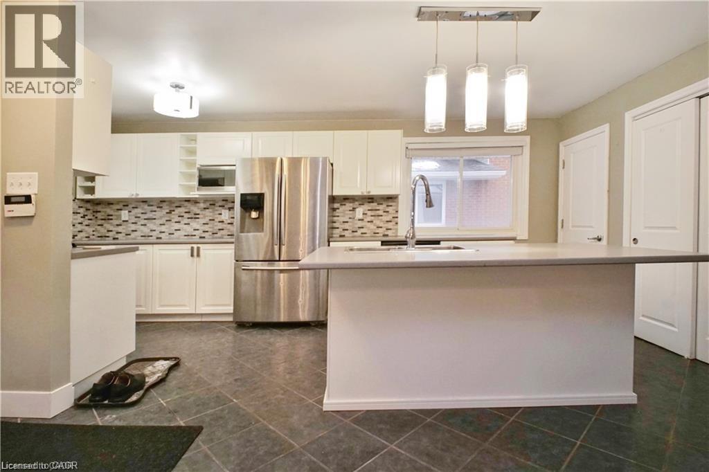 61 Bosworth Crescent Unit# Upper, Kitchener, Ontario  N2E 1Y9 - Photo 8 - 40831832