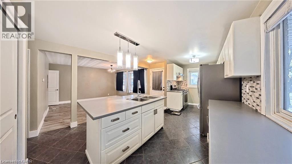 61 Bosworth Crescent Unit# Upper, Kitchener, Ontario  N2E 1Y9 - Photo 7 - 40831832