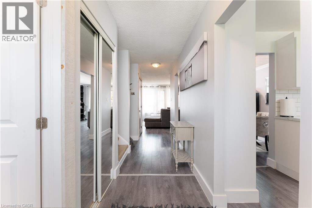 2050 Upper Middle Road Unit# 114, Burlington, Ontario  L7P 2Z9 - Photo 11 - 40831843