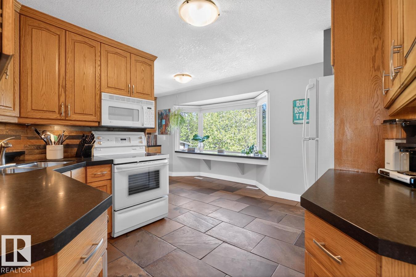 38 Pine St, Sherwood Park, Alberta  T8A 1G5 - Photo 7 - E4488800