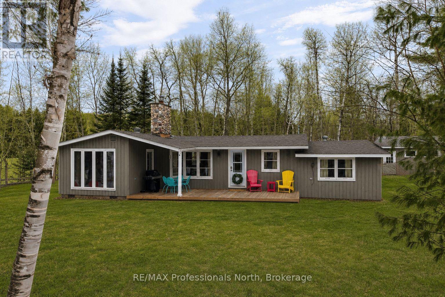 2220 60 Highway, Lake Of Bays, Ontario P1H 2J6 - Photo 1 - X12929968