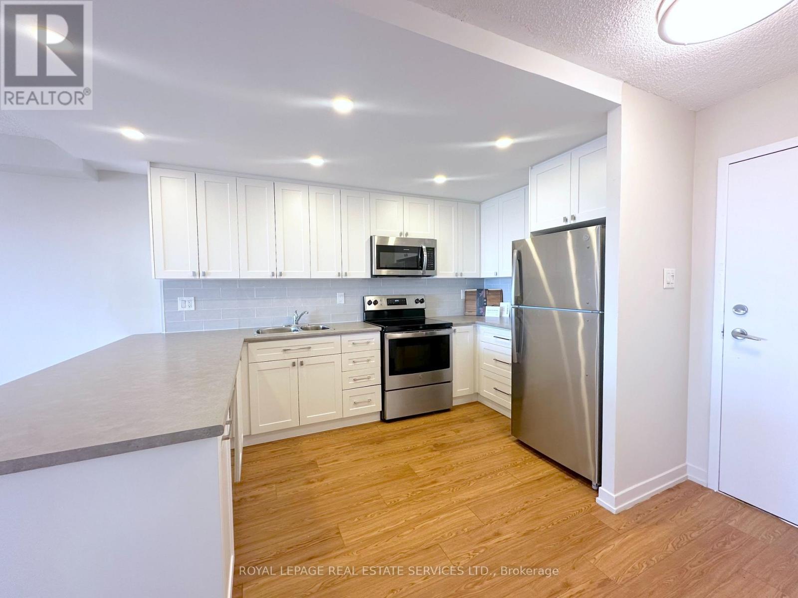 1112 - 190 Clark Boulevard, Brampton, Ontario  L6T 4A8 - Photo 2 - W13150580