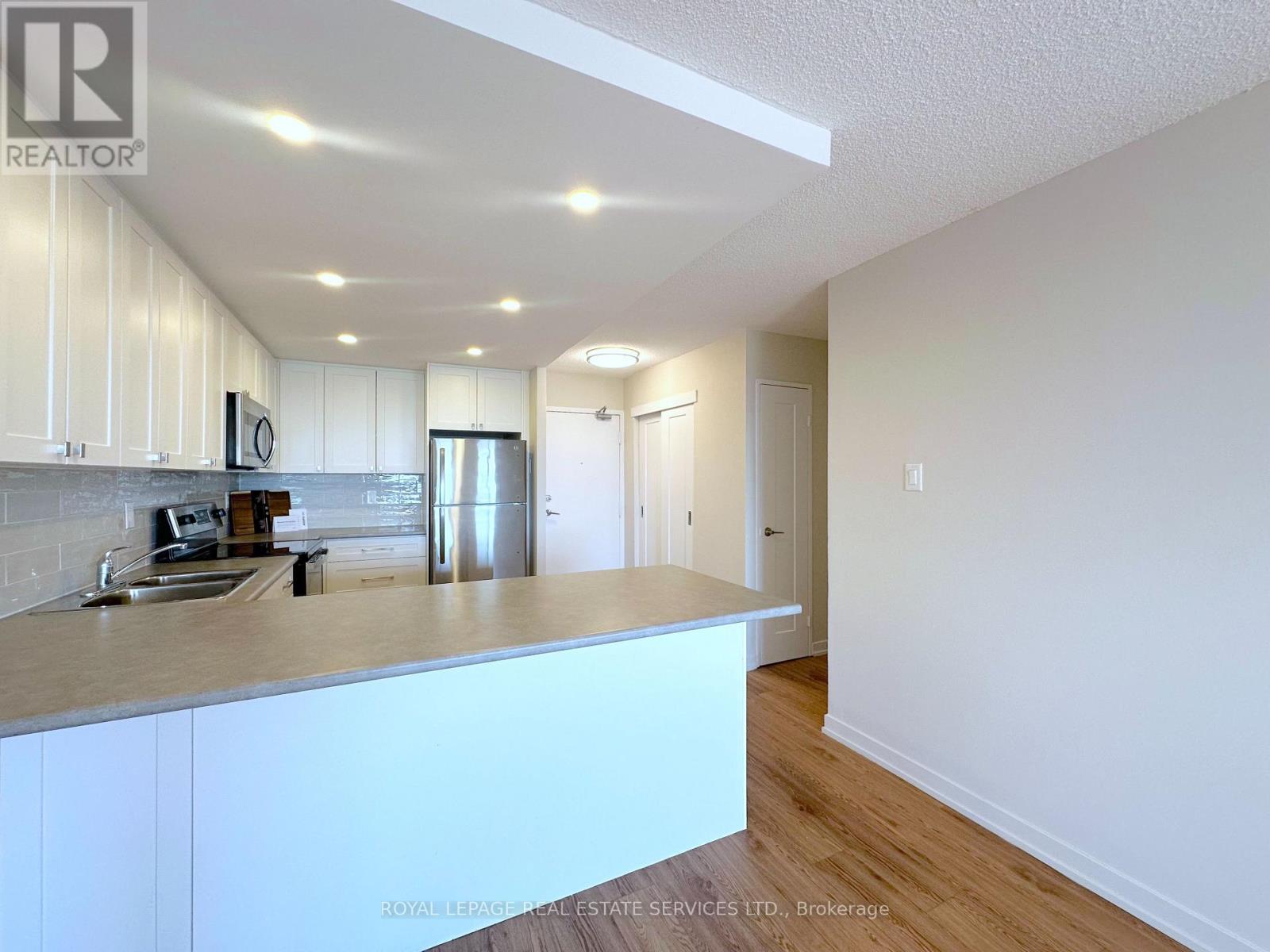 1112 - 190 Clark Boulevard, Brampton, Ontario  L6T 4A8 - Photo 5 - W13150580