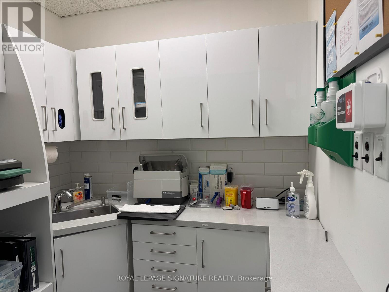 Unit 405/407 - 71 King Street W, Mississauga, Ontario  L5B 4A2 - Photo 9 - W13150600