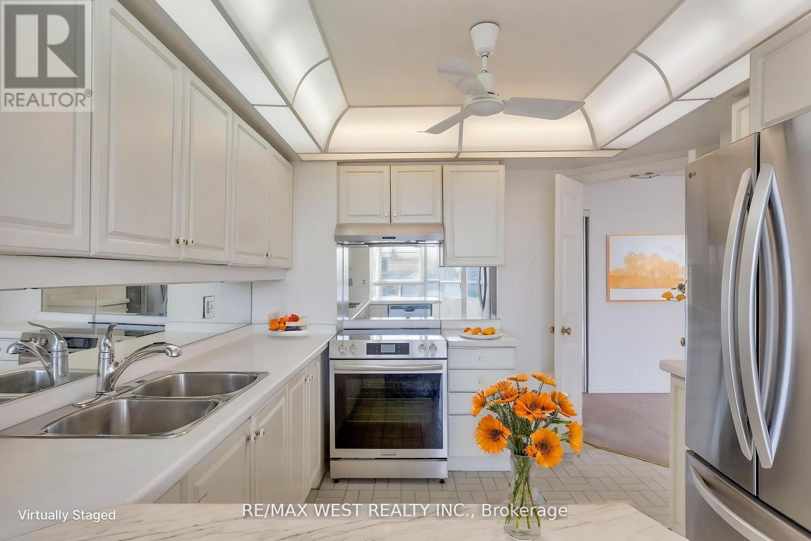 411 - 1 Aberfoyle Crescent, Toronto, Ontario  M8X 2X8 - Photo 11 - W13150614