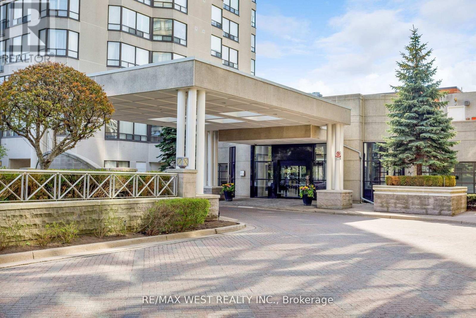 411 - 1 Aberfoyle Crescent, Toronto, Ontario  M8X 2X8 - Photo 4 - W13150614