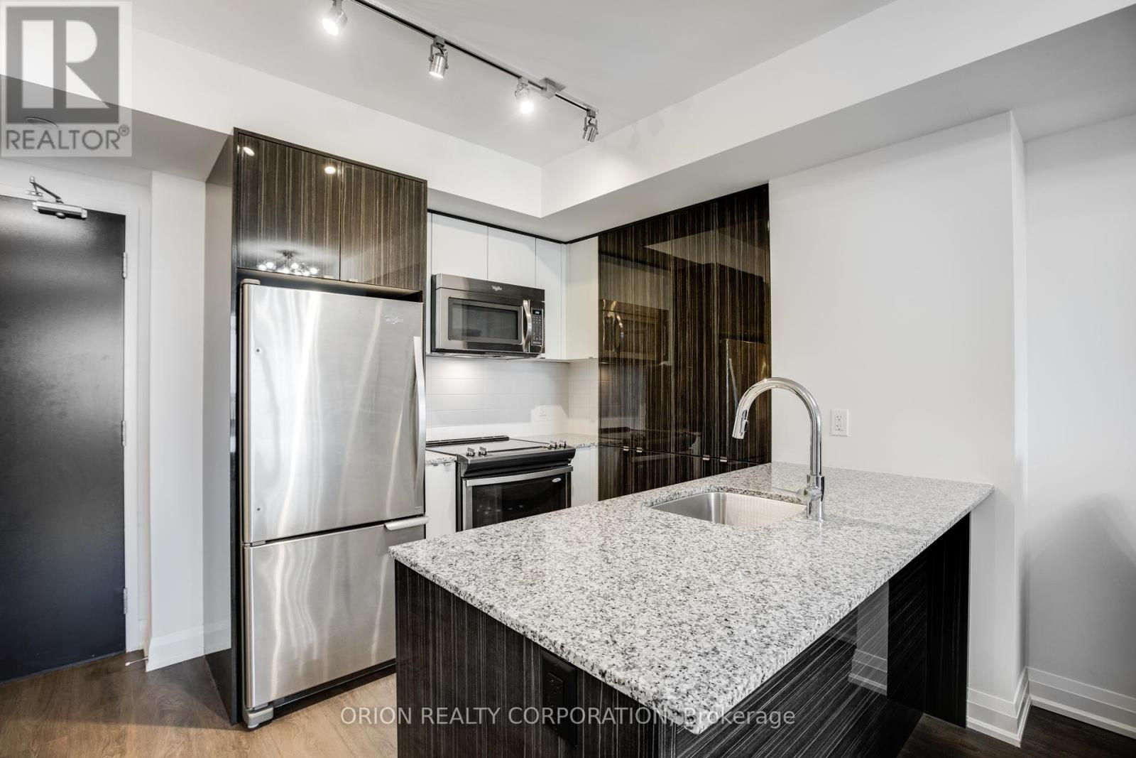 1303 - 9 Valhalla Inn Road, Toronto, Ontario M9B 0B2 - Photo 10 - W13150728