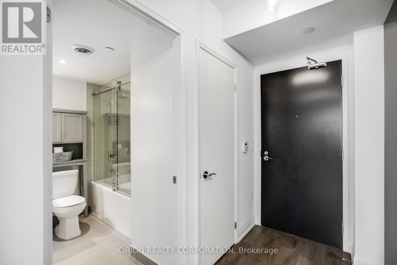 1303 - 9 Valhalla Inn Road, Toronto, Ontario M9B 0B2 - Photo 8 - W13150728