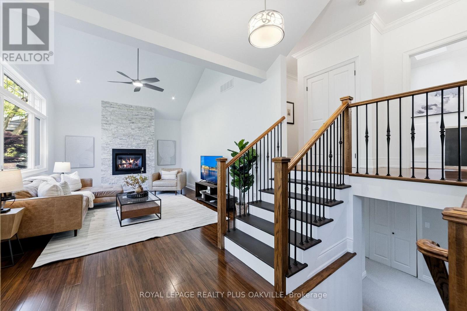 208 Mohawk Road, Oakville, Ontario  L6L 2Z2 - Photo 13 - W13150748