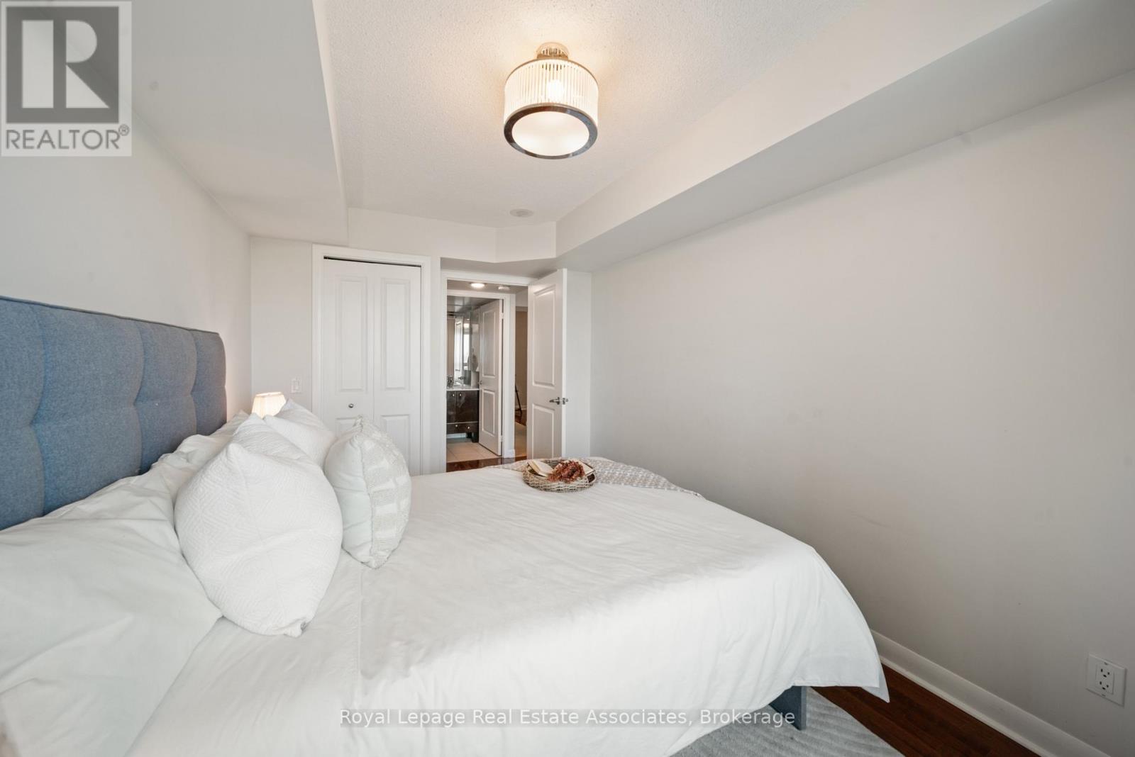 1601 - 225 Sherway Gardens Road, Toronto, Ontario M9C 0A3 - Photo 11 - W13150796