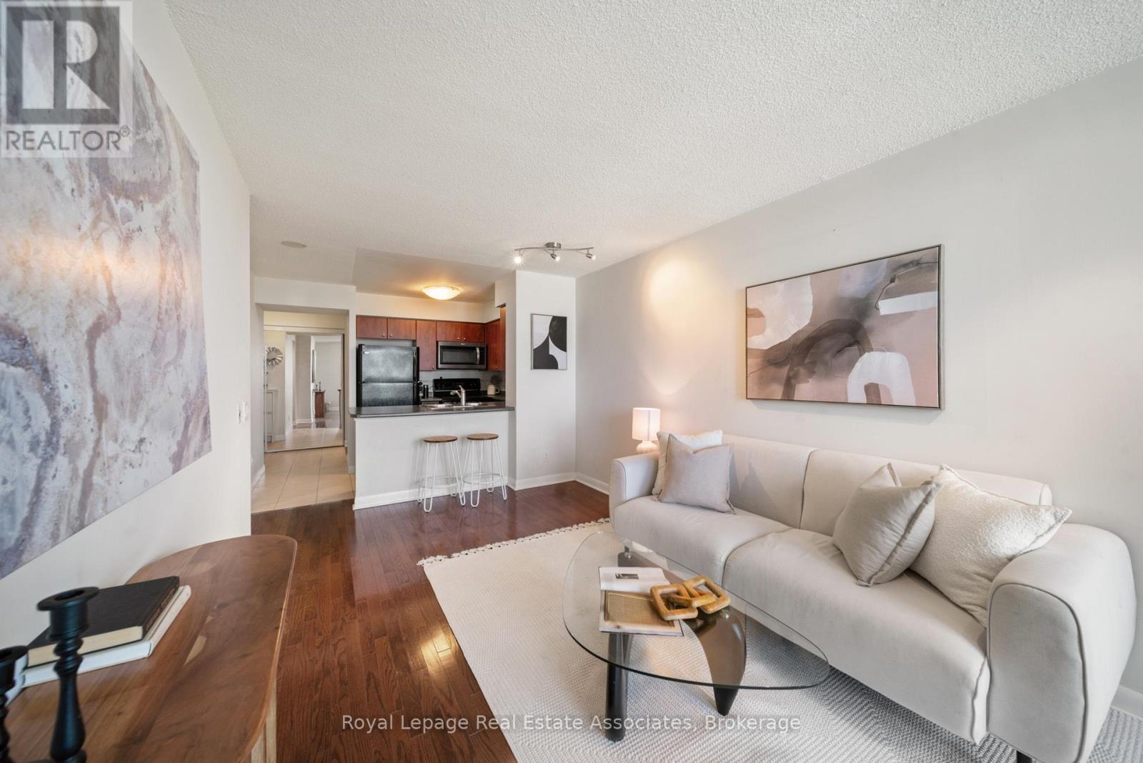 1601 - 225 Sherway Gardens Road, Toronto, Ontario M9C 0A3 - Photo 2 - W13150796