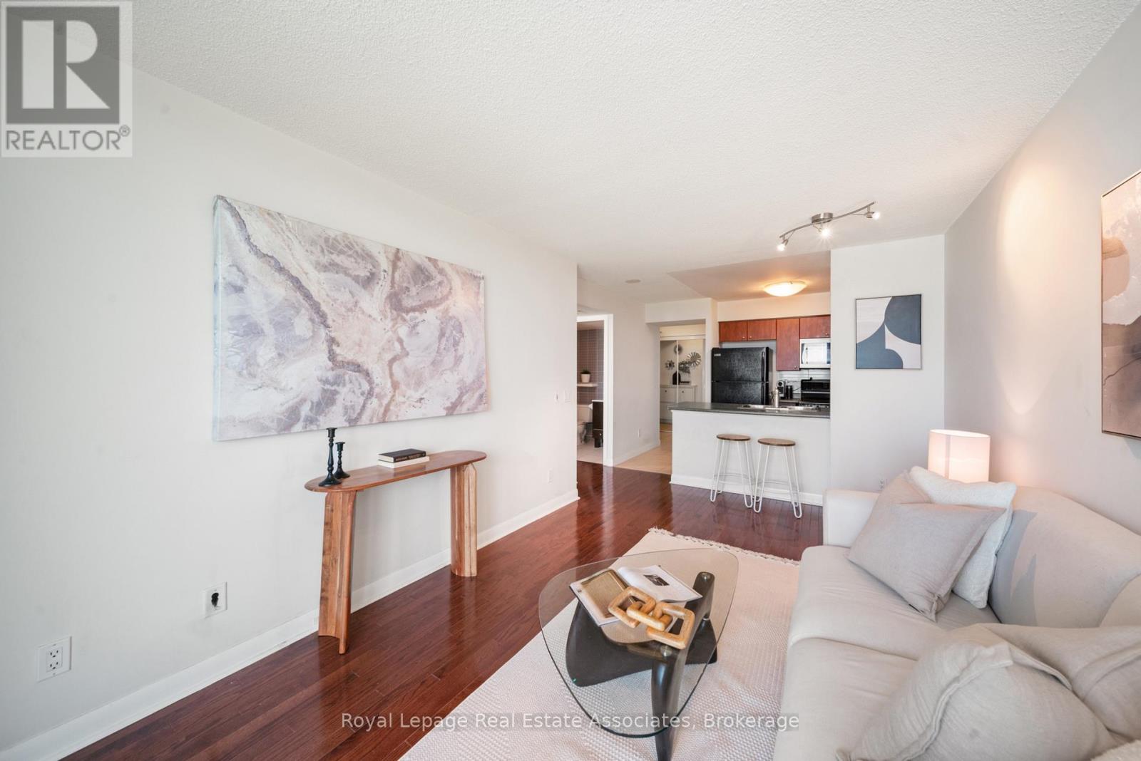 1601 - 225 Sherway Gardens Road, Toronto, Ontario M9C 0A3 - Photo 4 - W13150796