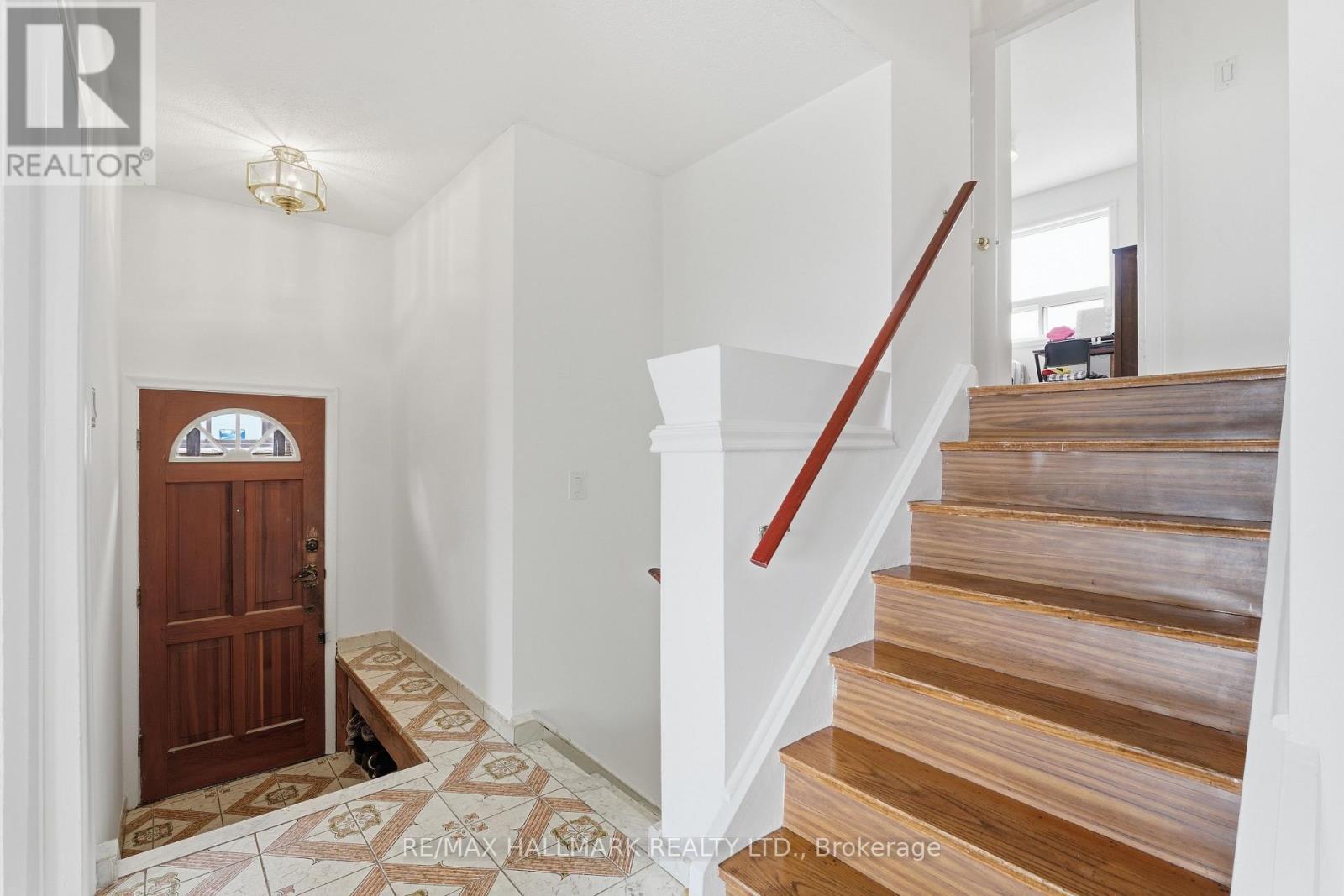 54 Gotham Court, Toronto, Ontario  M6M 2N8 - Photo 18 - W13150820
