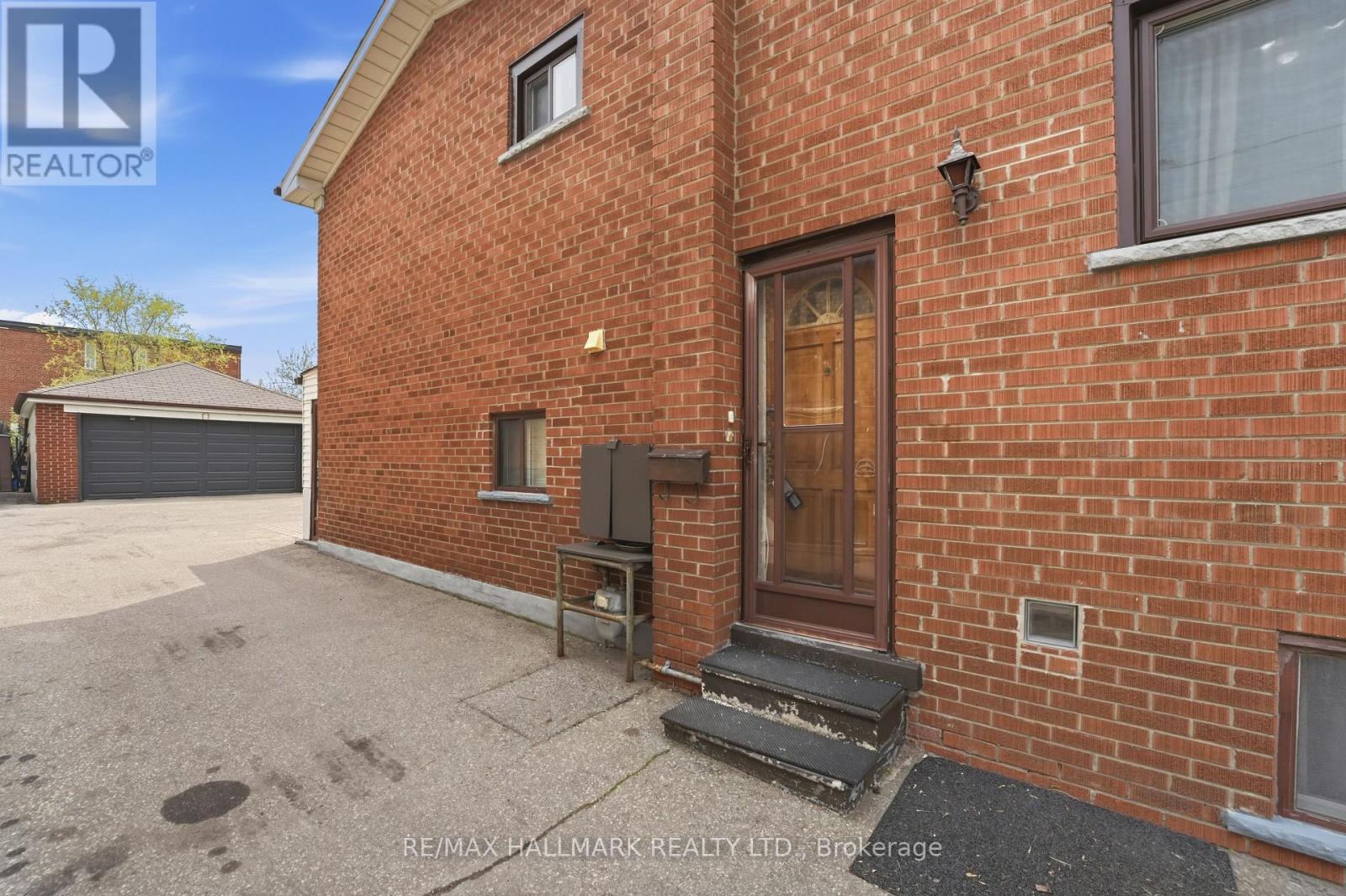 54 Gotham Court, Toronto, Ontario  M6M 2N8 - Photo 22 - W13150820