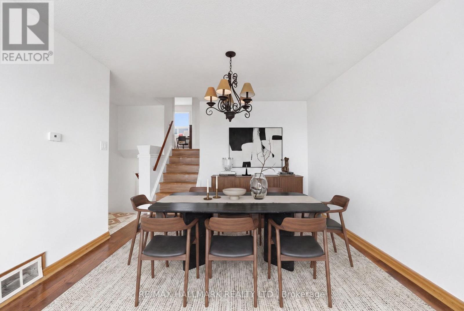 54 Gotham Court, Toronto, Ontario  M6M 2N8 - Photo 4 - W13150820