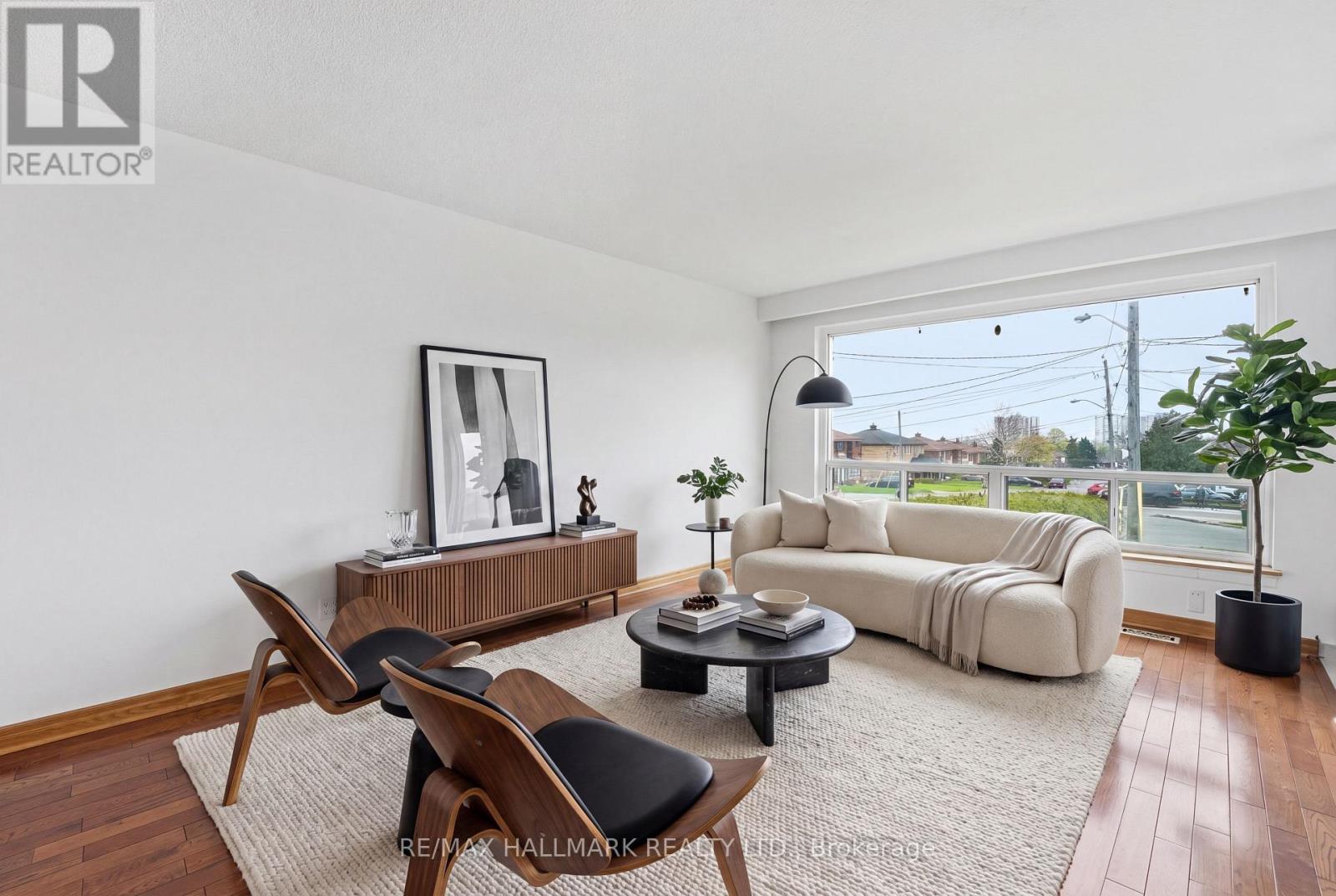 54 Gotham Court, Toronto, Ontario  M6M 2N8 - Photo 5 - W13150820