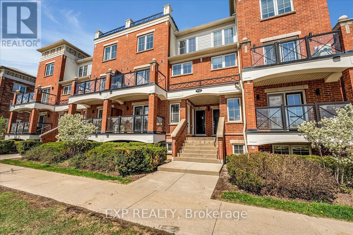 9 - 2557 Sixth Line, Oakville, Ontario  L6H 0H7 - Photo 1 - W13150880