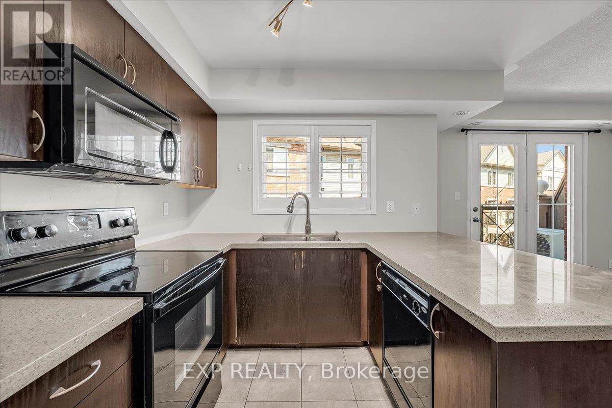 9 - 2557 Sixth Line, Oakville, Ontario  L6H 0H7 - Photo 3 - W13150880