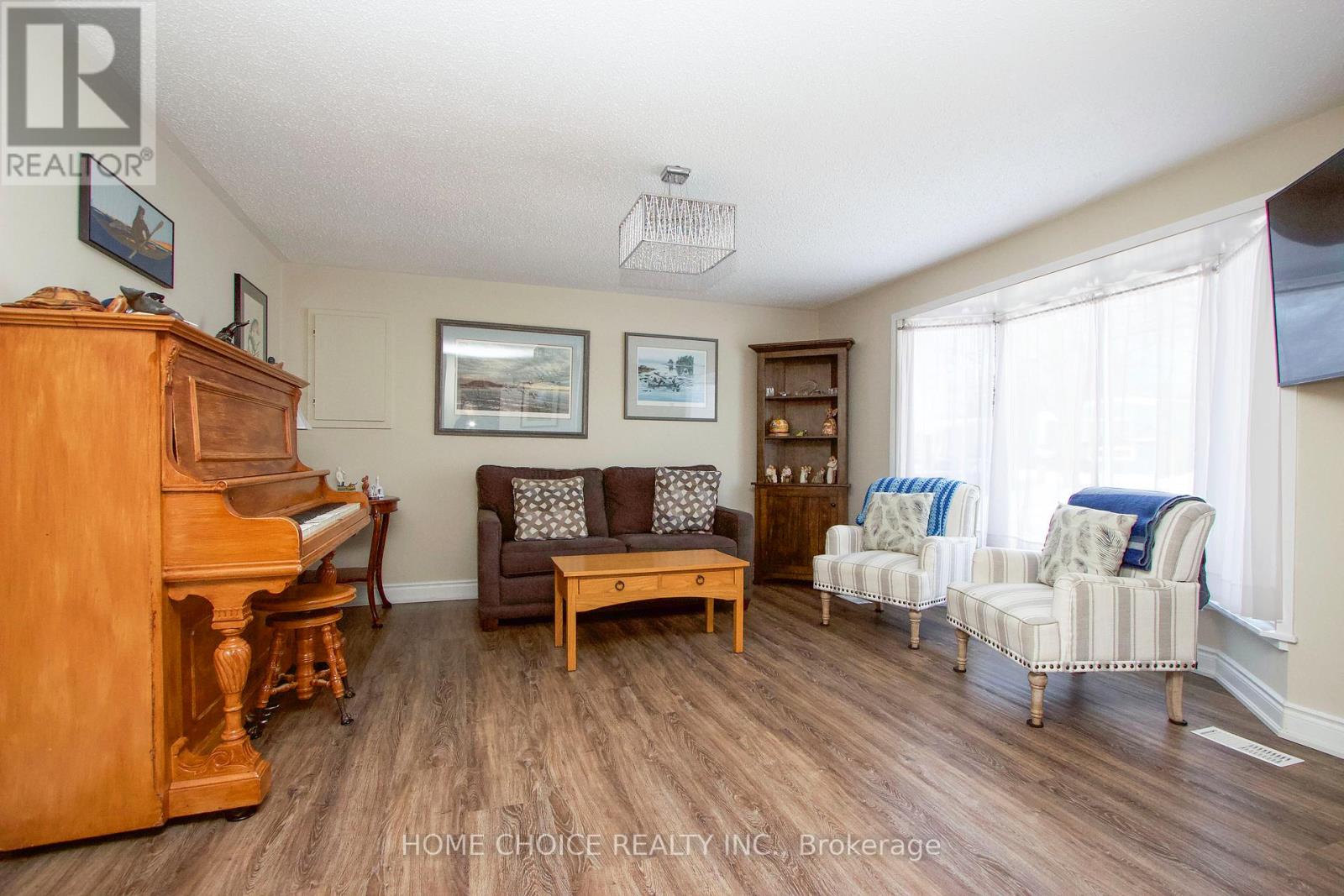 87 Bluffs Road, Clarington, Ontario  L1B 1B6 - Photo 5 - E13012264