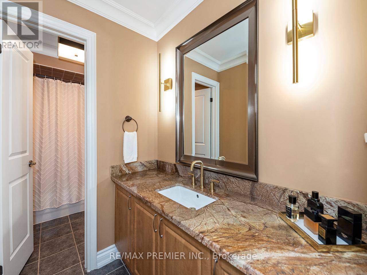 6 Lockburn Crescent, Brampton, Ontario  L7A 3W7 - Photo 24 - W13150154
