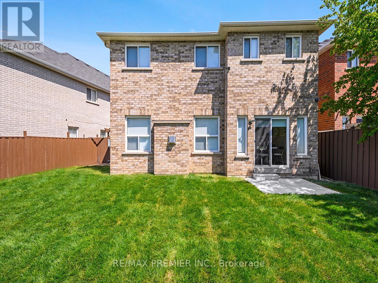 6 Lockburn Crescent, Brampton, Ontario  L7A 3W7 - Photo 35 - W13150154