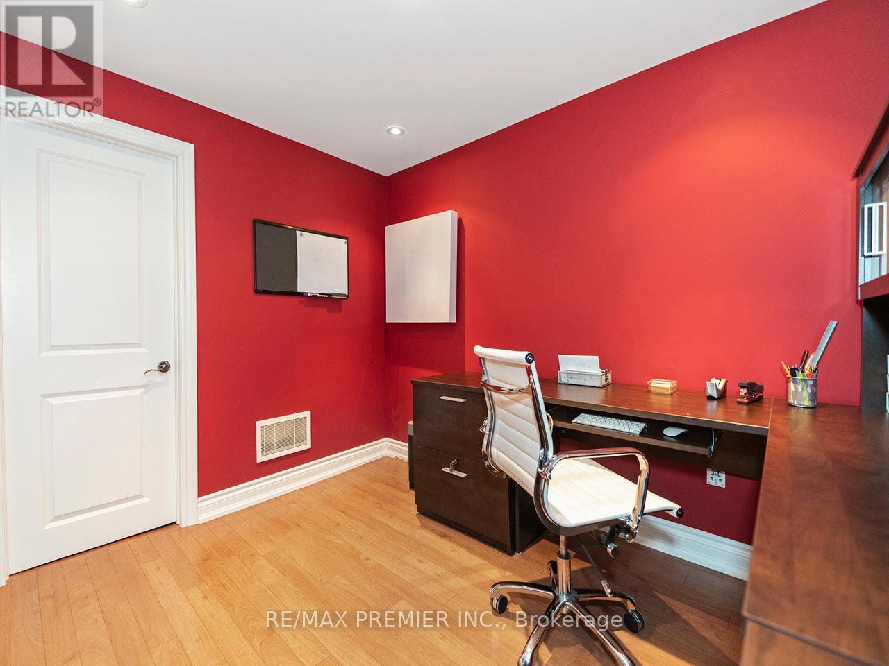6 Lockburn Crescent, Brampton, Ontario  L7A 3W7 - Photo 28 - W13150154