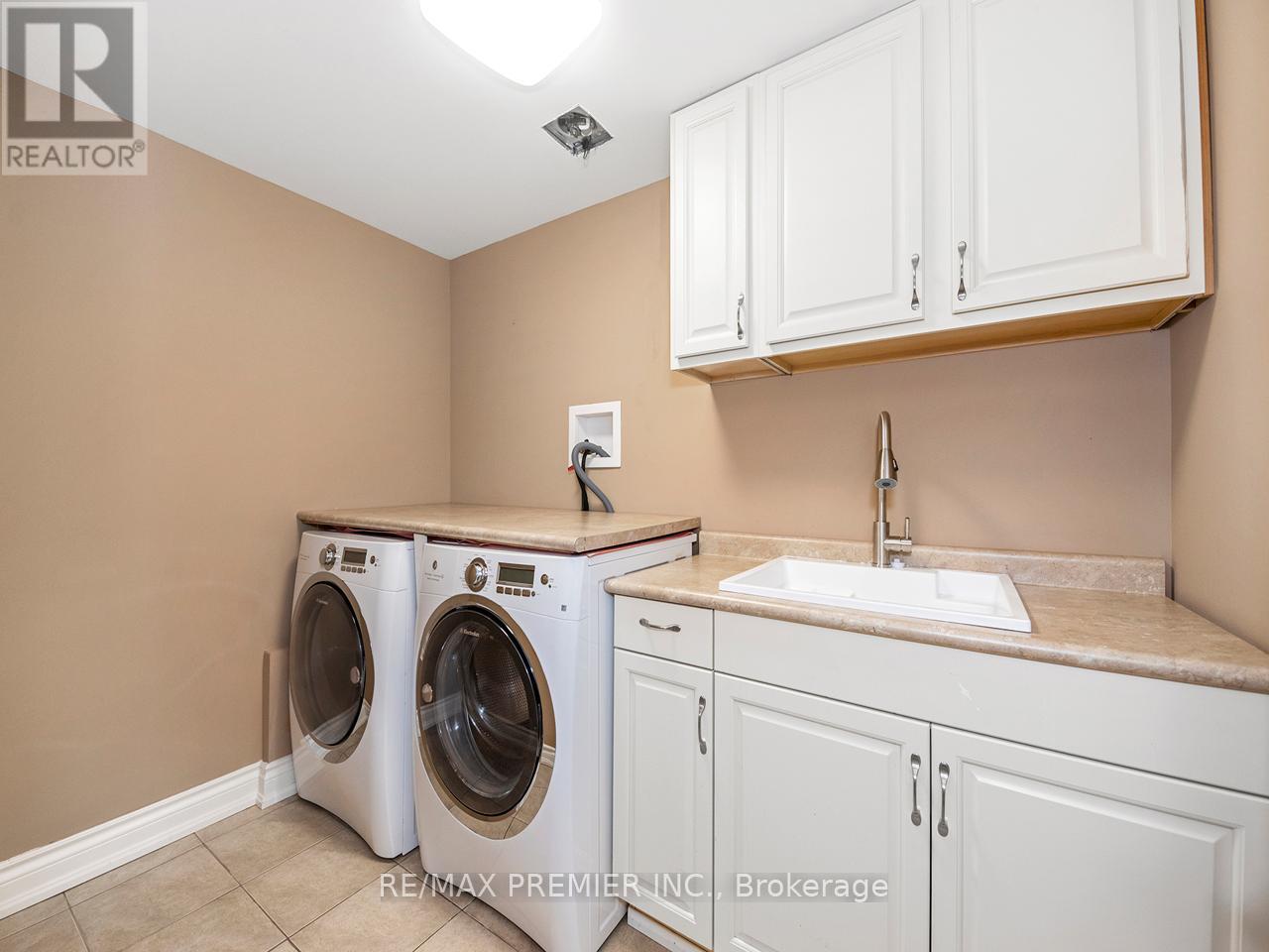 6 Lockburn Crescent, Brampton, Ontario  L7A 3W7 - Photo 33 - W13150154