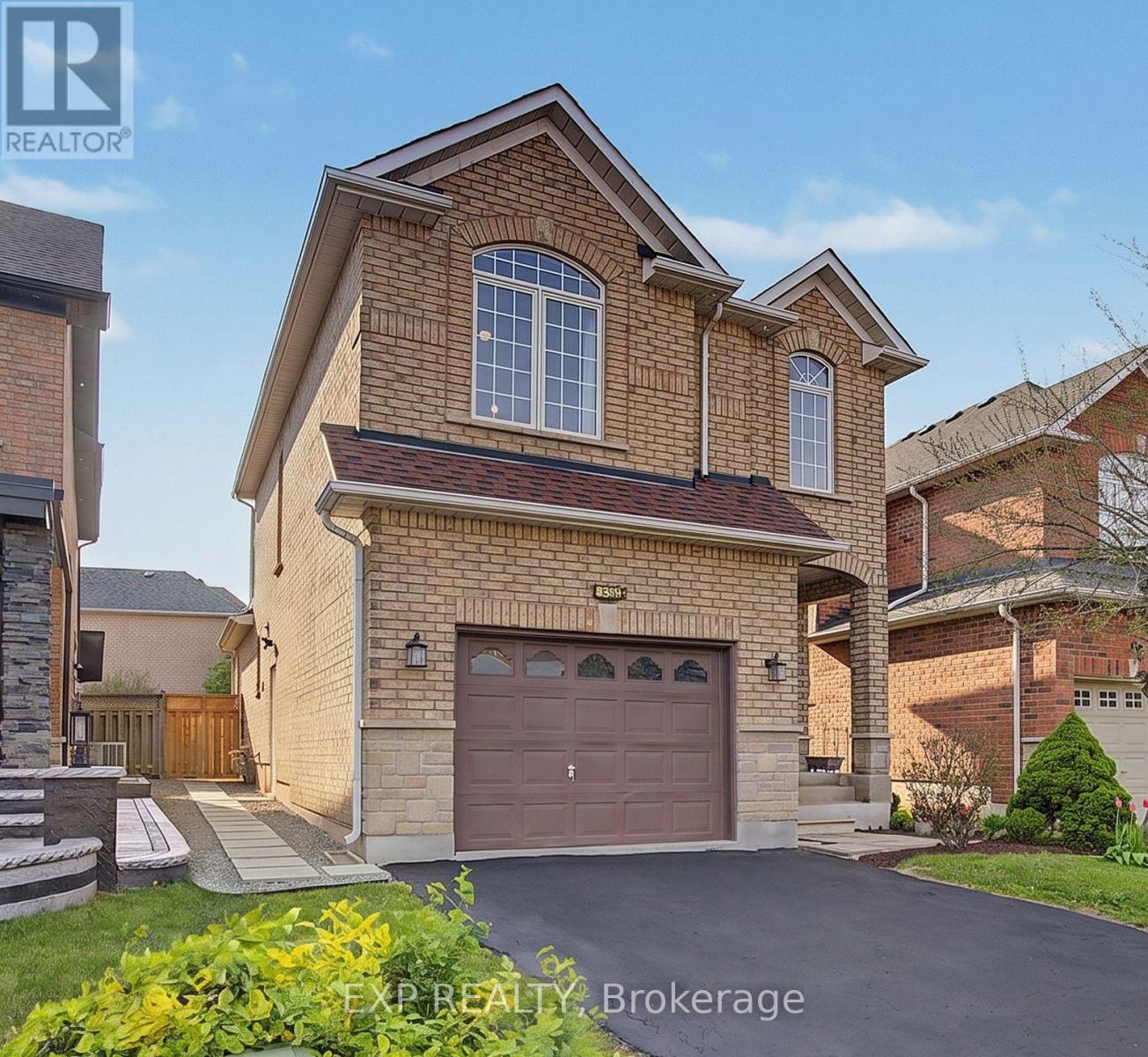 379 GROVEHILL ROAD, Oakville, Ontario