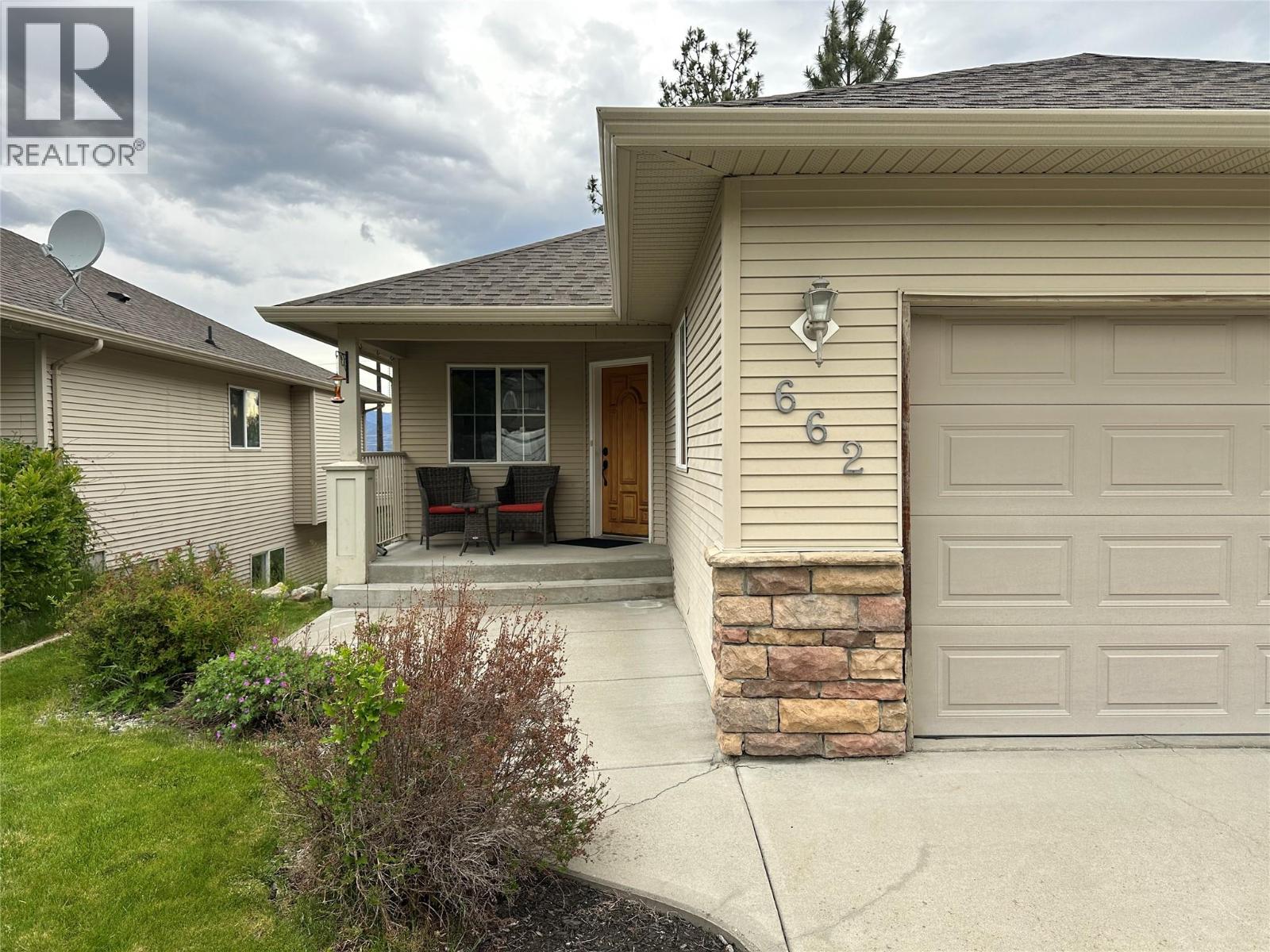 662 South Crest Drive, Kelowna, British Columbia  V1W 4W6 - Photo 3 - 10387922