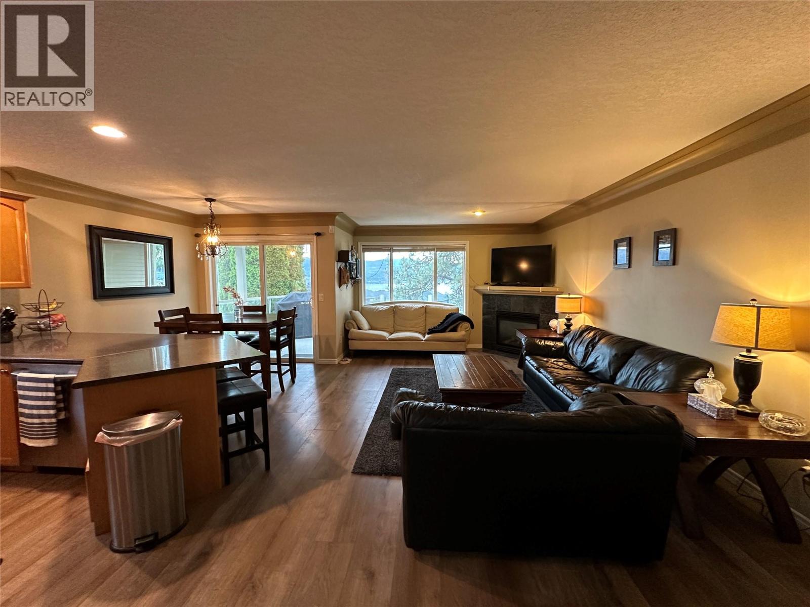 662 South Crest Drive, Kelowna, British Columbia  V1W 4W6 - Photo 7 - 10387922