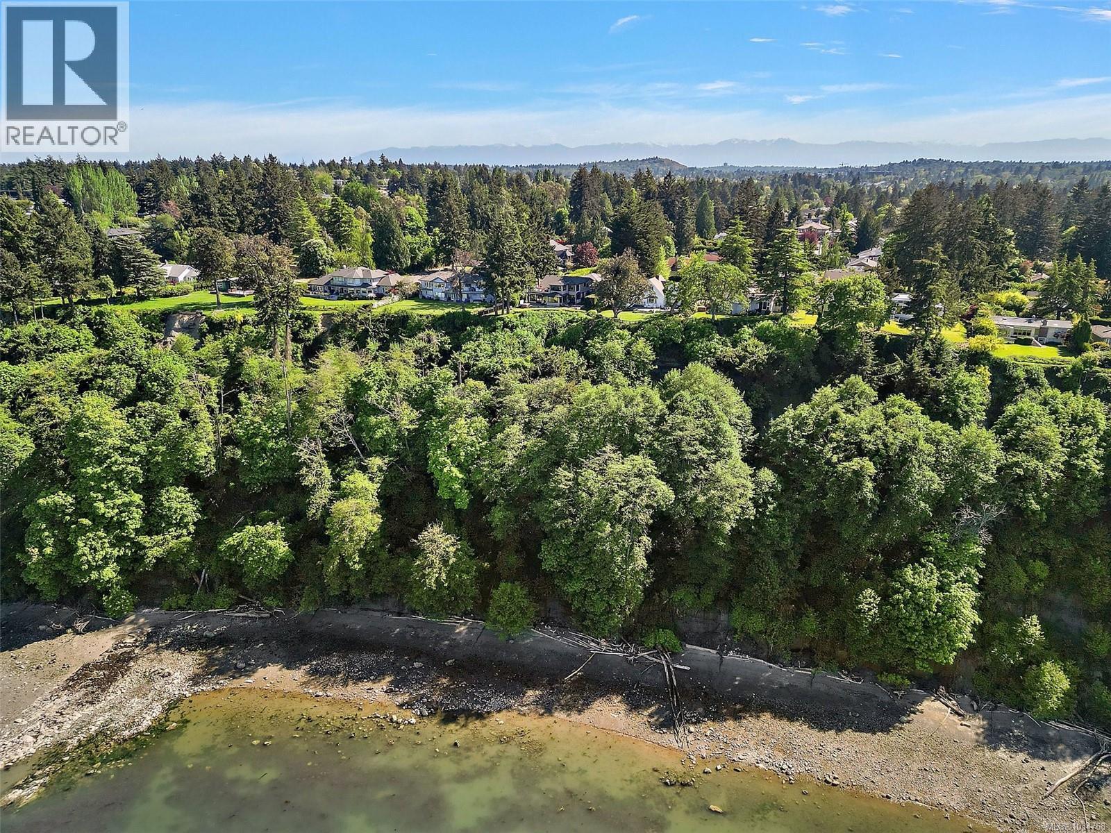 4561 Bissenden Pl, Saanich, British Columbia  V8N 3K5 - Photo 63 - 1034768