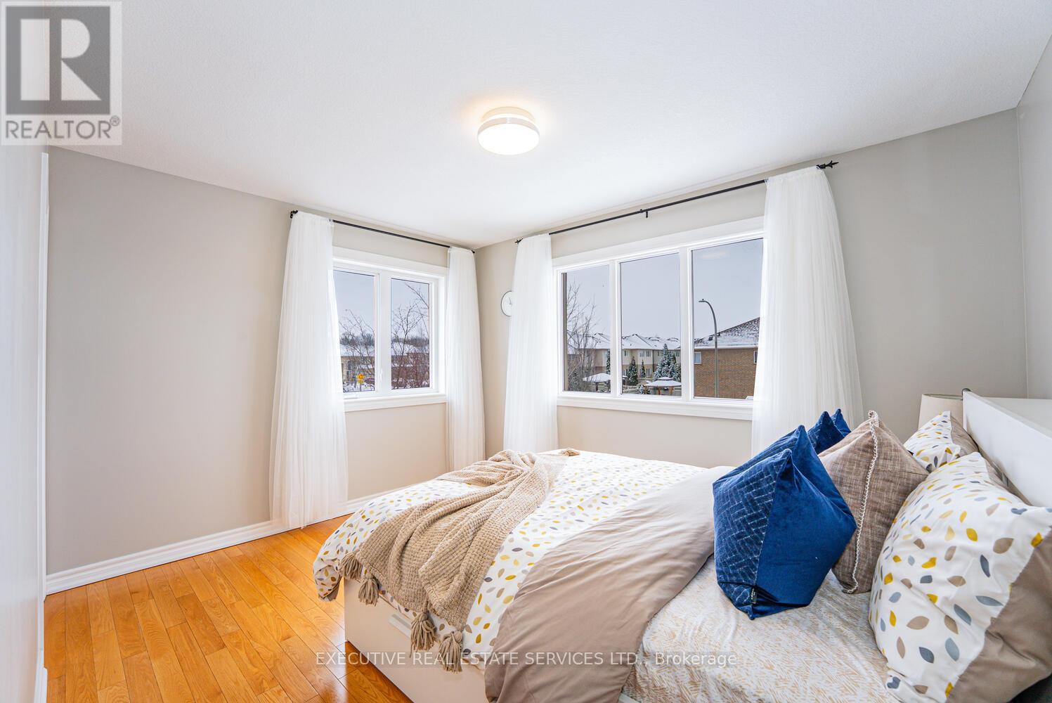 4 Berkshire Place, Hamilton, Ontario  L9K 0A9 - Photo 33 - X13150652