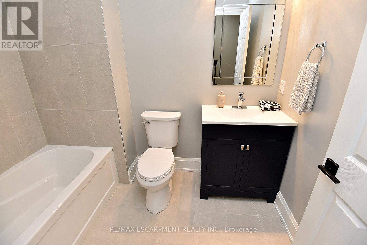 49 Riveroaks Drive, Hamilton, Ontario  L0R 1W0 - Photo 21 - X13150670