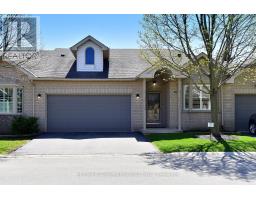 49 RIVEROAKS DRIVE, Hamilton, Ontario