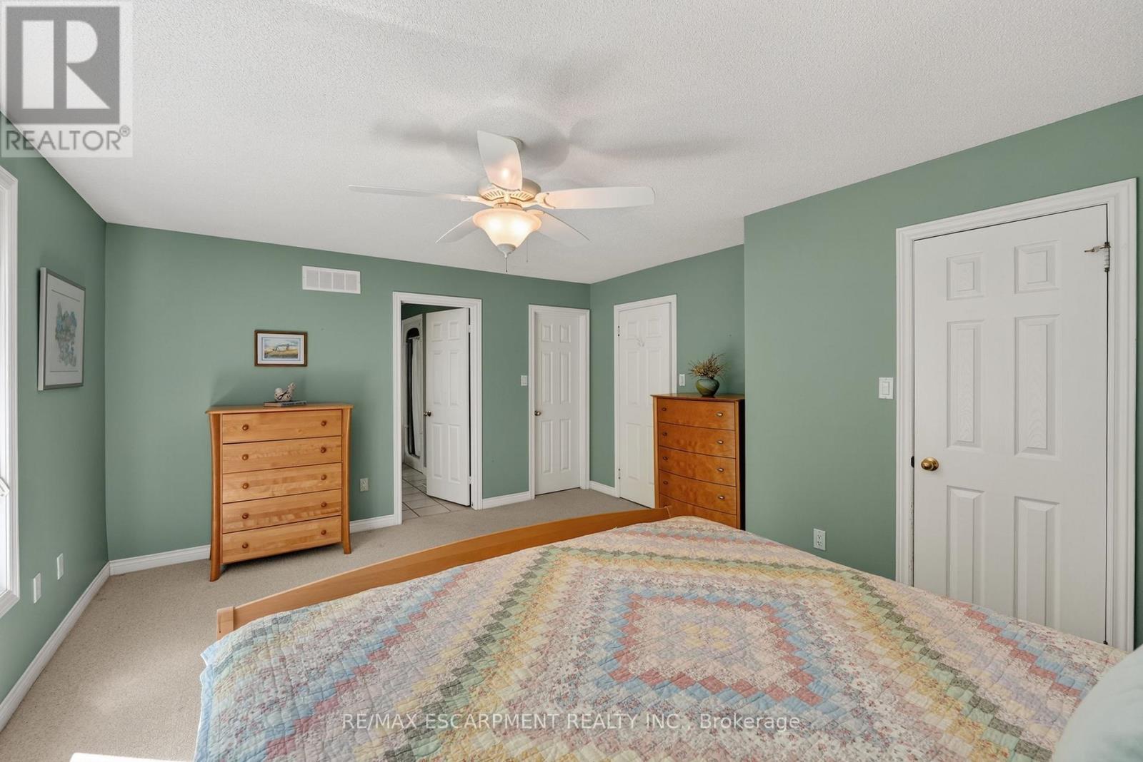 144 Dorchester Drive, Grimsby, Ontario  L3M 5J9 - Photo 16 - X13150822