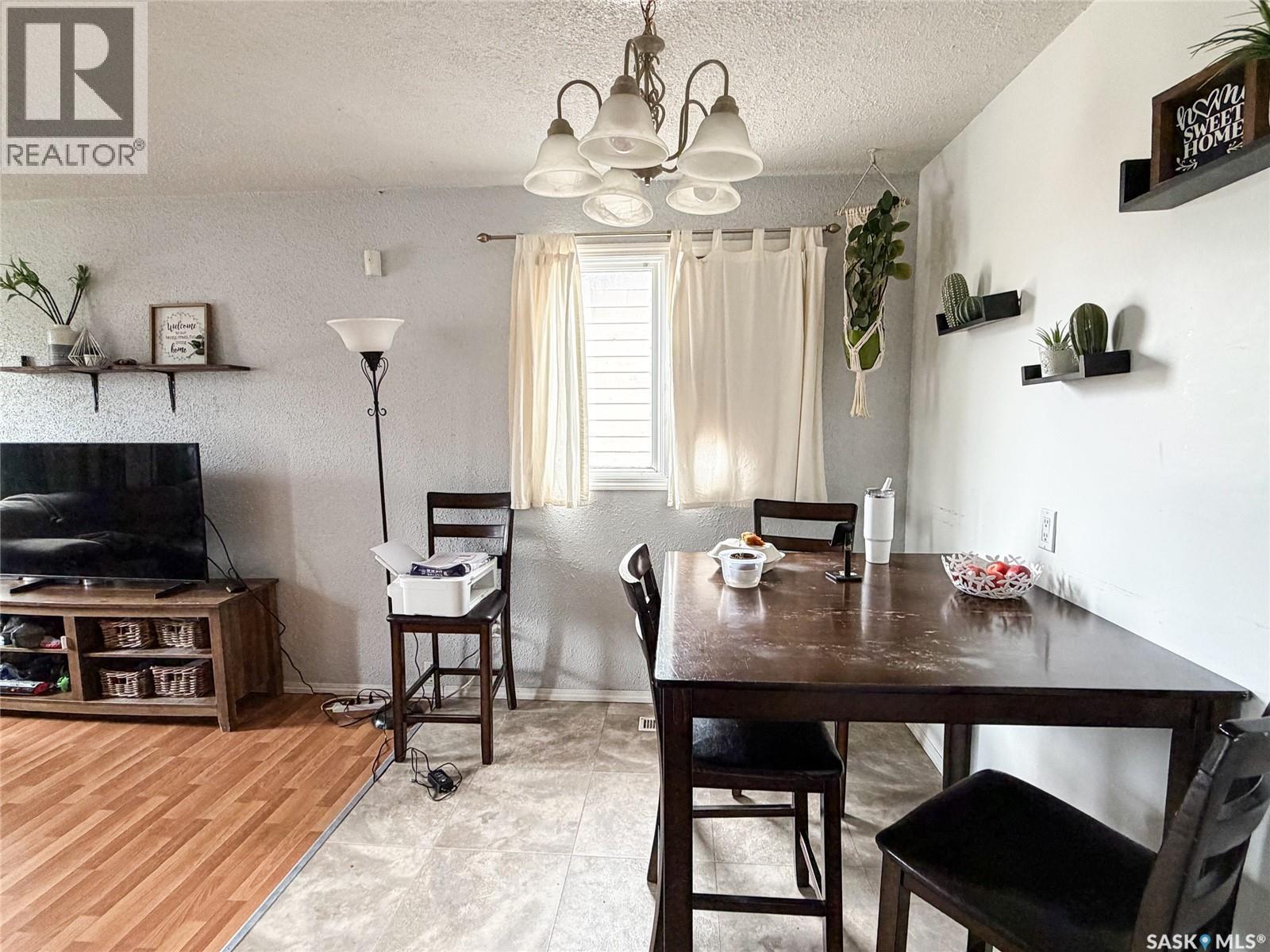 7 Dunfield Crescent, Meadow Lake, Saskatchewan  S9X 1E6 - Photo 5 - SK036545